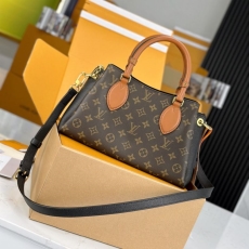 LV Shopping Bags